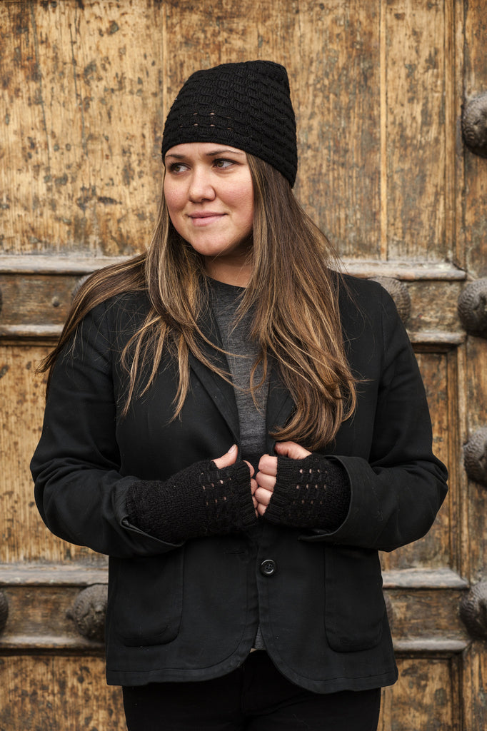 EmiLime Alpaca Gloves and Hats: A Style Statement