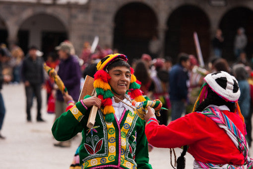 Cusco Snapshots: Dancing in the Plaza